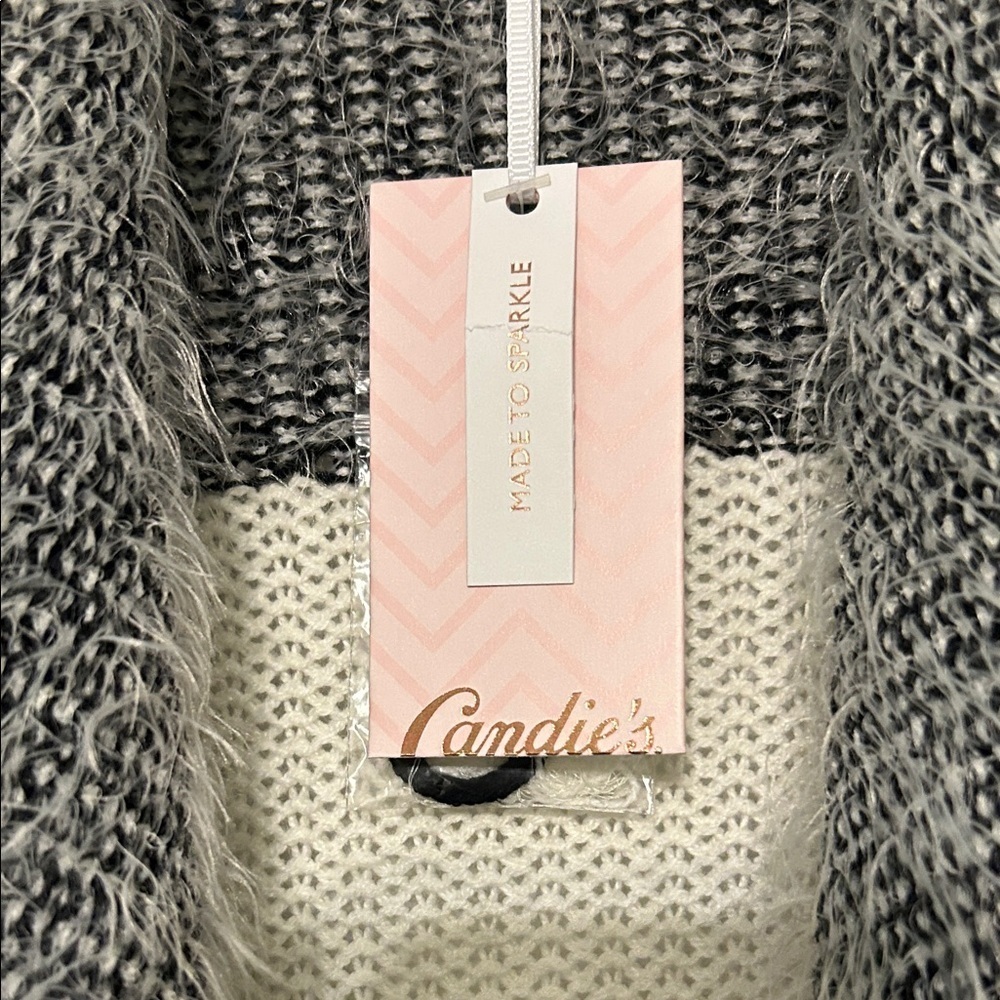 Candie’s Women's Gray and White Open Front Sweater Size Medium - Picture 4 of 7